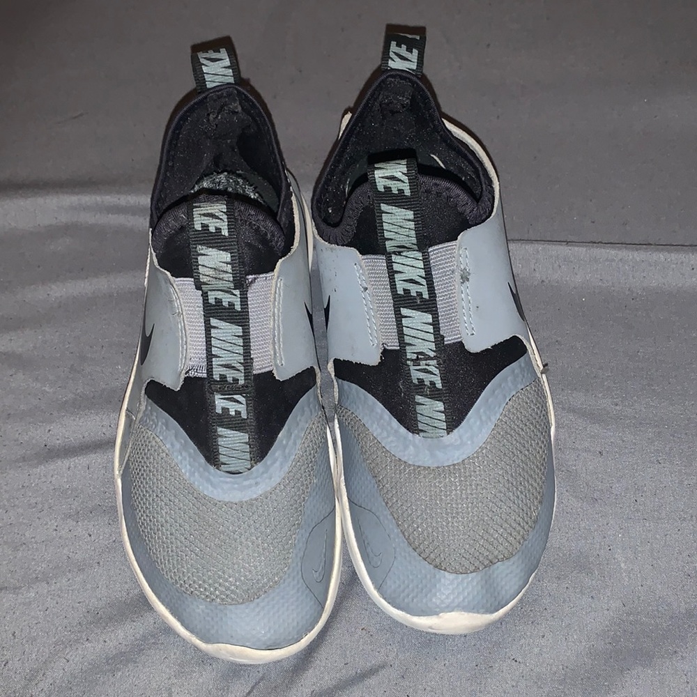 Grey Flexrunners